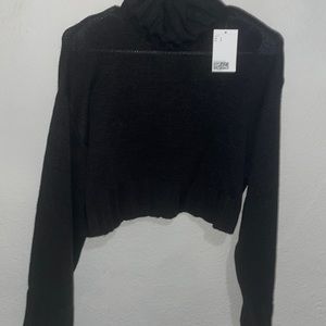 Turtle neck crop sweater